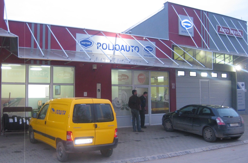 POLJOAUTO